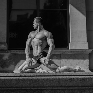 Аватар Телеграм канала "Культура позирования" @antonysculptor