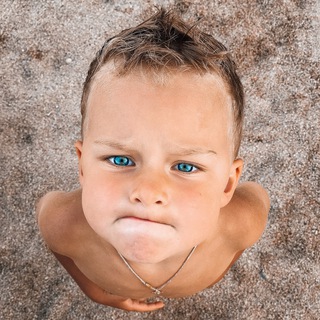 Avatar del canal de Telegram "инстапапа artem.ru 👦🏼👧🏽👧🏼👶🏼 🏡" @artemru_invest