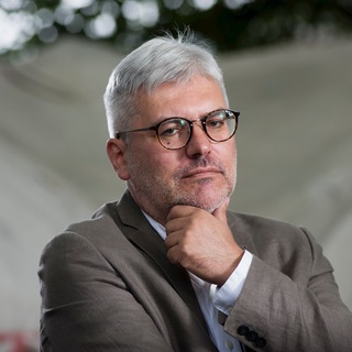 Аватар Телеграм канала "Евгений Водолазкин" @evodolazkin