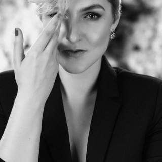 Аватар Телеграм канала "О политике с О.К." @o_kishakovska