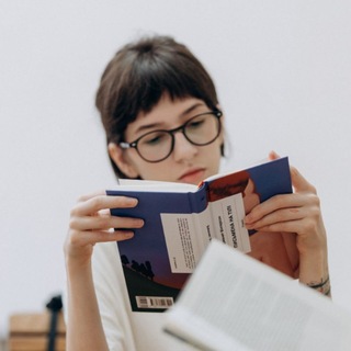 Avatar del canal de Telegram "книжковий закапелок енн ✨" @zakapelok_ann