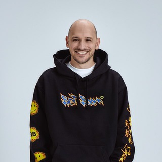 Аватар Телеграм канала "Дядя Пионер" @pioneer_notes