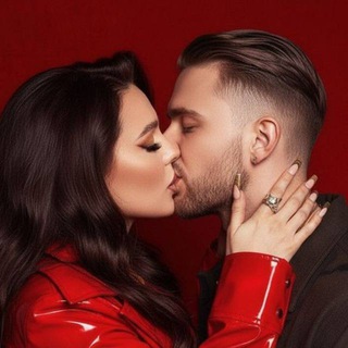 Avatar del canal de Telegram "Поцелуй на фото 💋" @kiss_neuro_bot