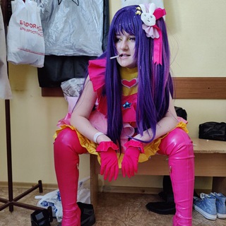 Аватар Телеграм каналу "Miriam's psychiatric cosplay journey" @miriampeabody