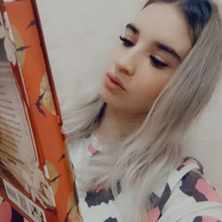 Аватар Телеграм канала "Lopatina_reads" @lopatina_reads
