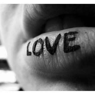Avatar of Telegram channel "Love Is..." @+C6paTW9NeaY1ZjZi