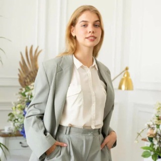 Avatar of Telegram channel "Мария Вельф | В гостях у русички | Русский ЕГЭ 10 класс | Умскул" @+WrxLdIPKVBthOGMy