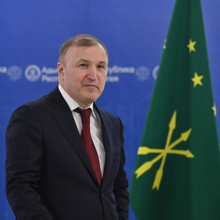 Аватар Телеграм канала "Мурат Кумпилов" @muratkumpilov