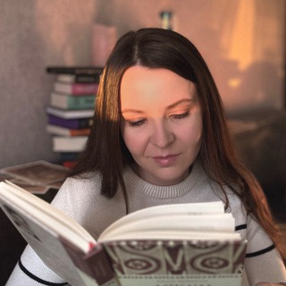 Аватар Телеграм каналу "Пані Лі" @liareadss