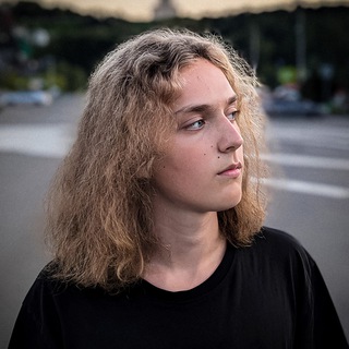 Avatar of Telegram channel "Артём Назаров | Веб-дизайн & Нейросети" @artemnazarovdiz